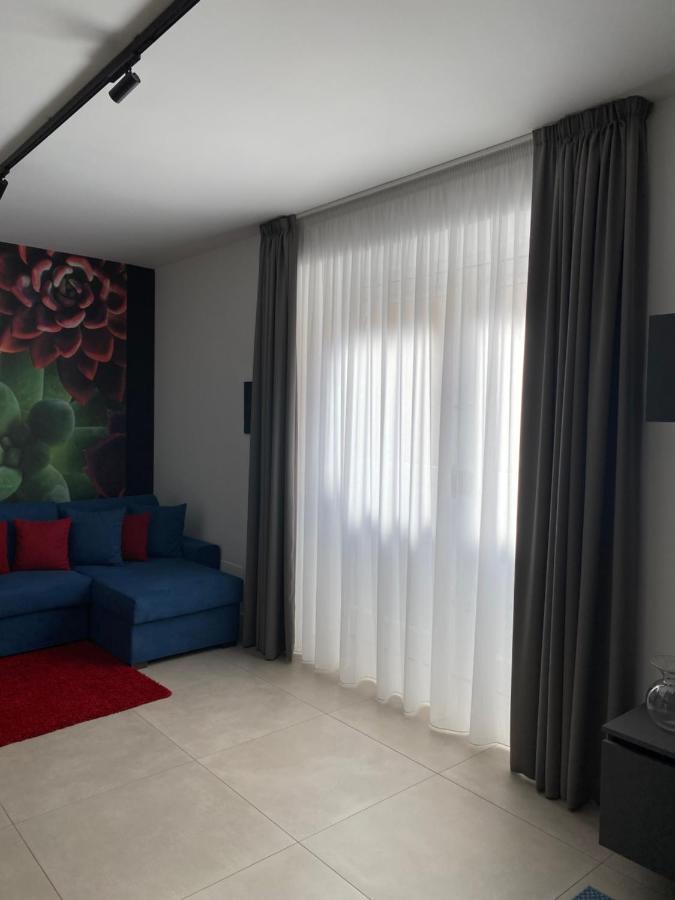 Omar'S Nest Apartment Catania Exterior photo